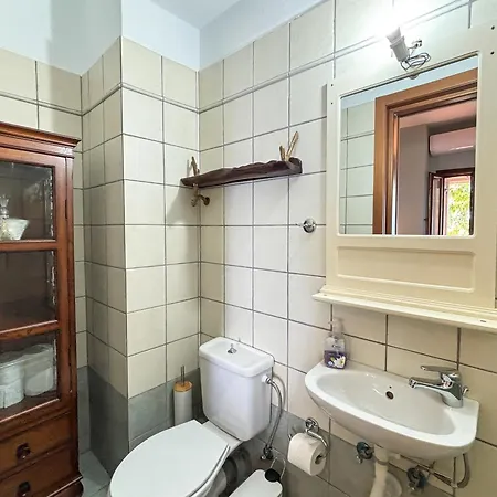 Duchess Eva's Seafront