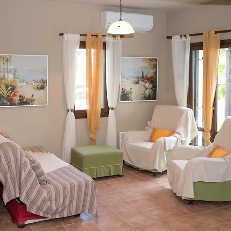 Duchess Eva's Seafront