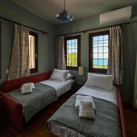 Duchess Eva's Seafront Tatil Evi *