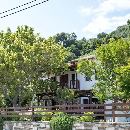 Duchess Eva's Seafront