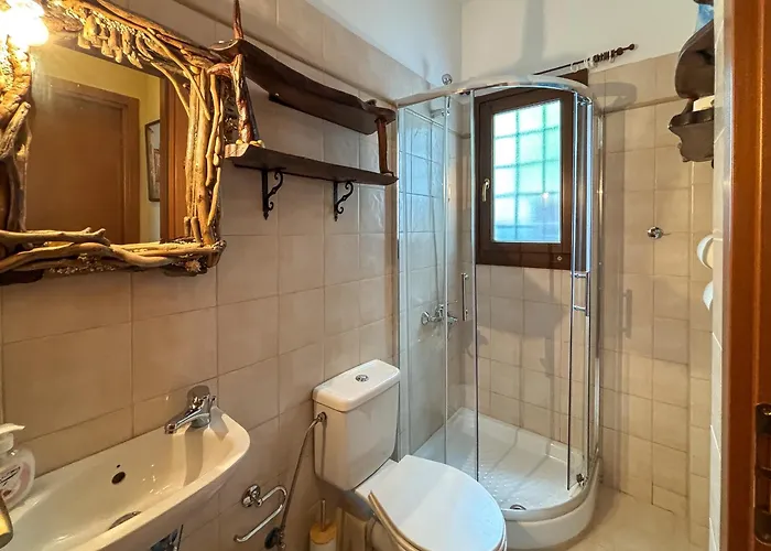 Duchess Eva's Seafront