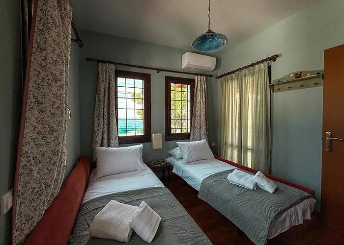 Duchess Eva's Seafront خوريفتون