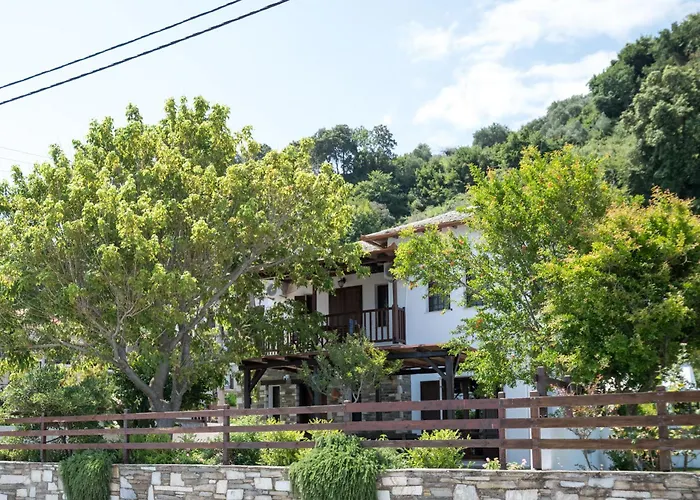 Duchess Eva's Seafront